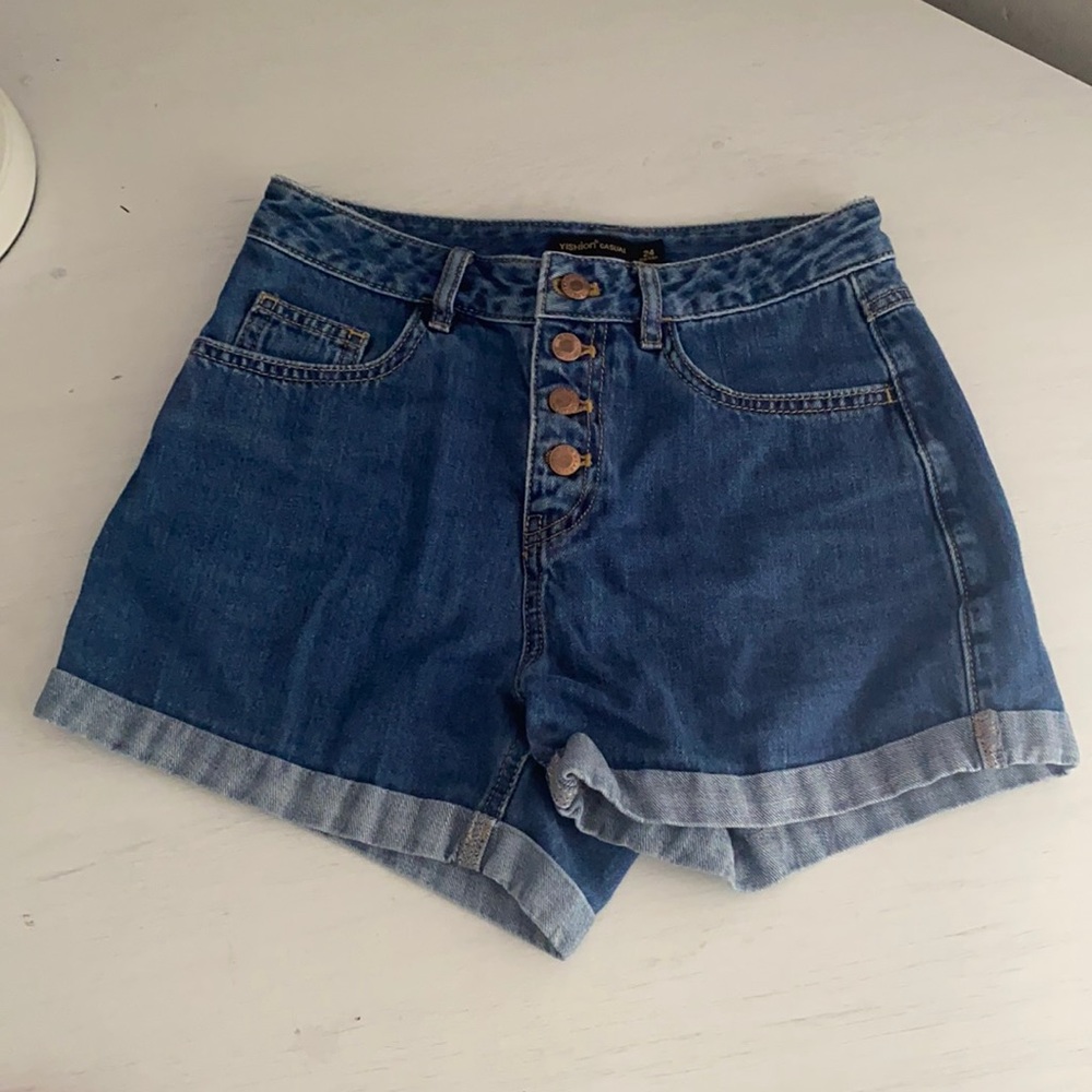Basic Jean Shorts with buttons